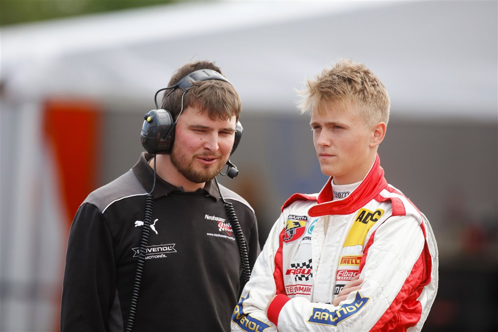 Nicklas Nielsen med Team Chef Hannes Neuhauser